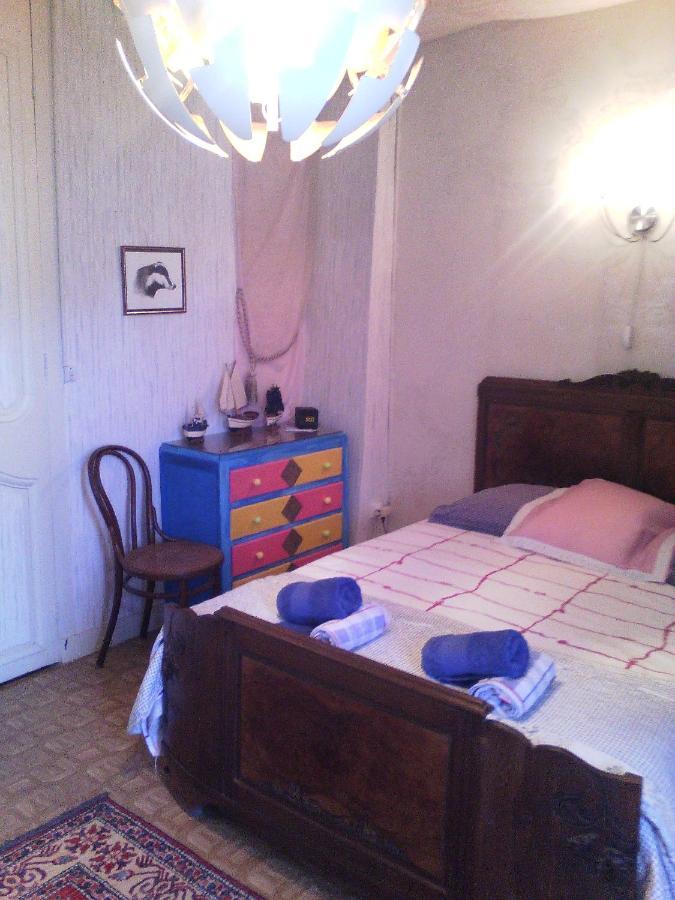 L'Ancien Patronage Guest House Caumont-sur-Garonne Exterior photo