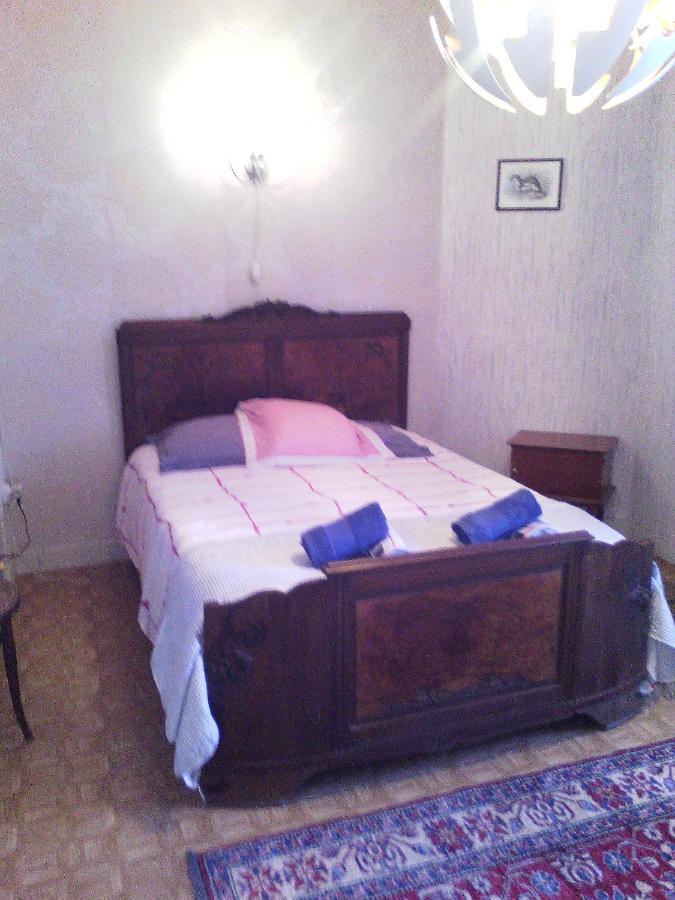 L'Ancien Patronage Guest House Caumont-sur-Garonne Exterior photo