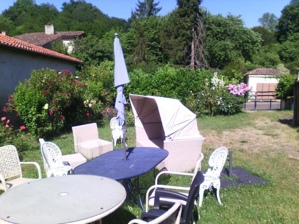 L'Ancien Patronage Guest House Caumont-sur-Garonne Exterior photo