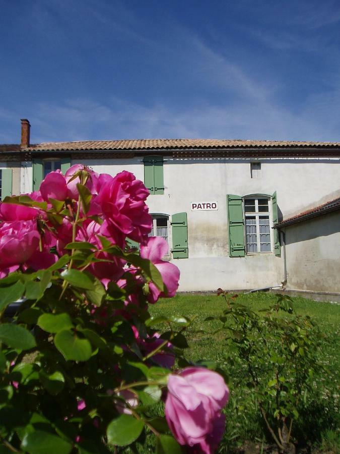 L'Ancien Patronage Guest House Caumont-sur-Garonne Exterior photo
